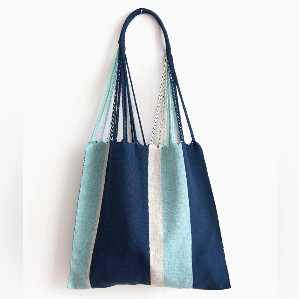 THE GLOBAL TRUNK HANDMADE HAMMOCK TOTE